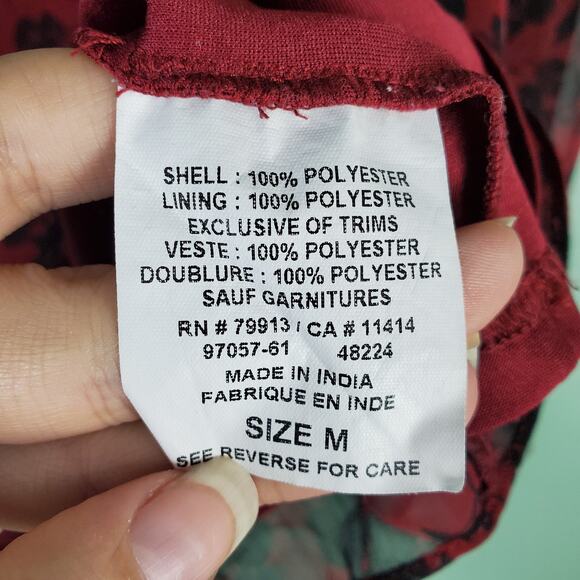 Motherhood Maternity Floral V-Neck Laced Blouse Size Medium - Picture 5 of 6